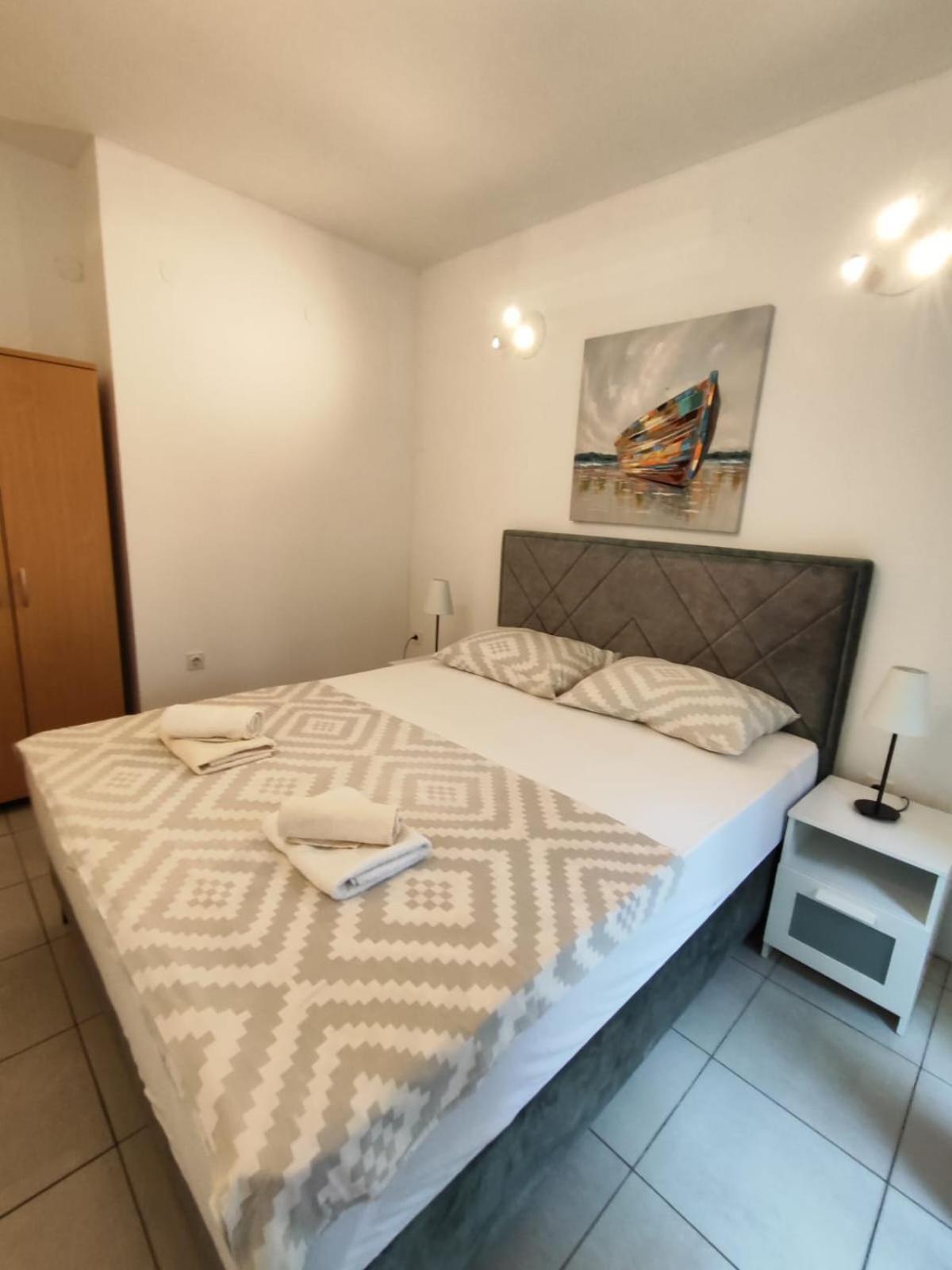 Nemira Beach Apartments Omiš Kültér fotó