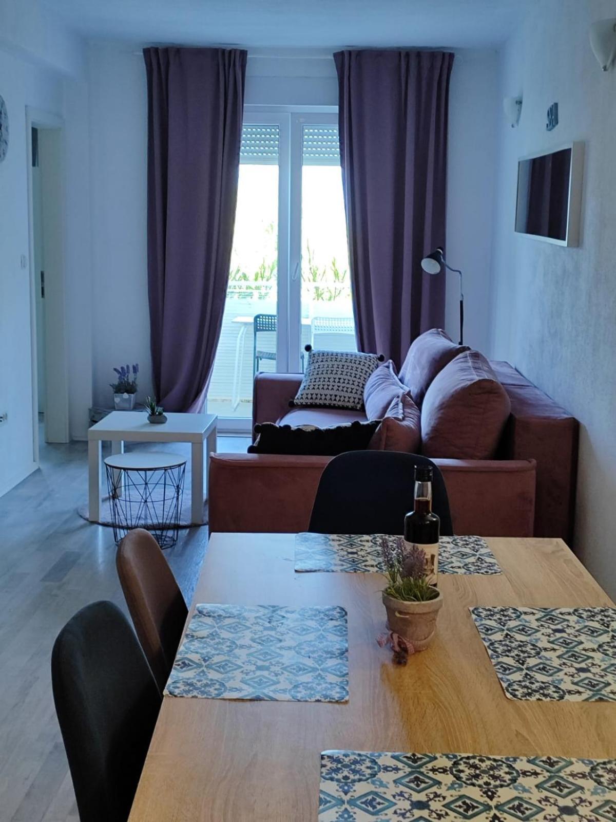 Nemira Beach Apartments Omiš Kültér fotó