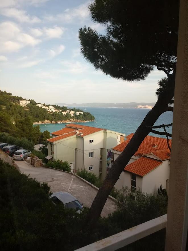 Nemira Beach Apartments Omiš Kültér fotó